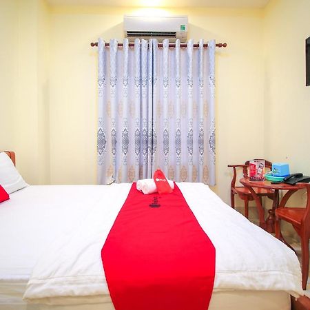 Reddoorz Plus @ Dong Den Street Hotel Ho Chi Minh City Exterior photo