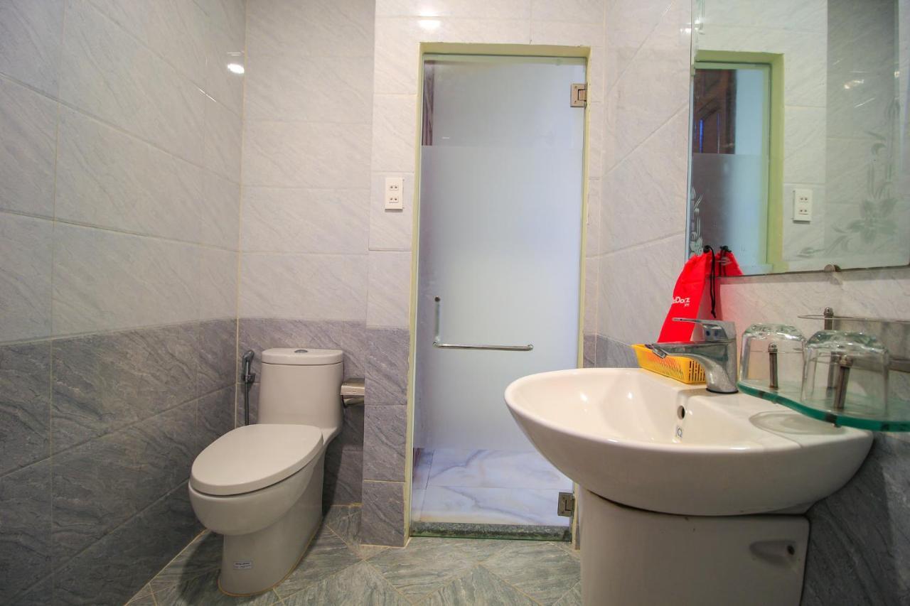 Reddoorz Plus @ Dong Den Street Hotel Ho Chi Minh City Exterior photo