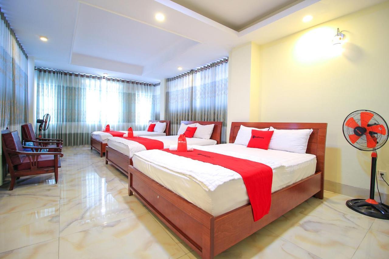 Reddoorz Plus @ Dong Den Street Hotel Ho Chi Minh City Exterior photo